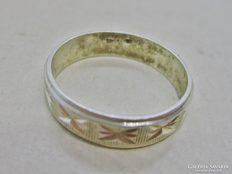 Különleges gyémántmetszett  ezüst gyűrű,