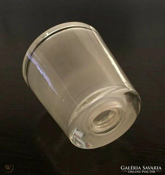 Minimalista fém álló lámpa mozgatható karokkal, vastagfalú opál burákkal
