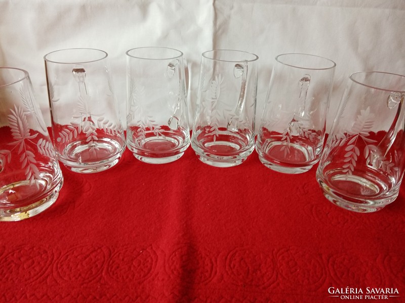 6 Pieces of very nice engraved glass jar