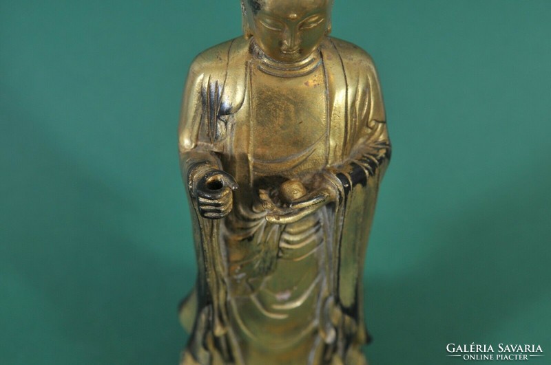 Antik aranyozott, bronz, buddhista szerzetes szobor, 18. század