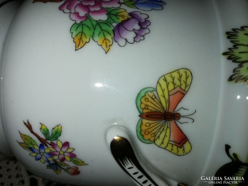 Herend Victoria pattern butterfly beautiful flowerpot