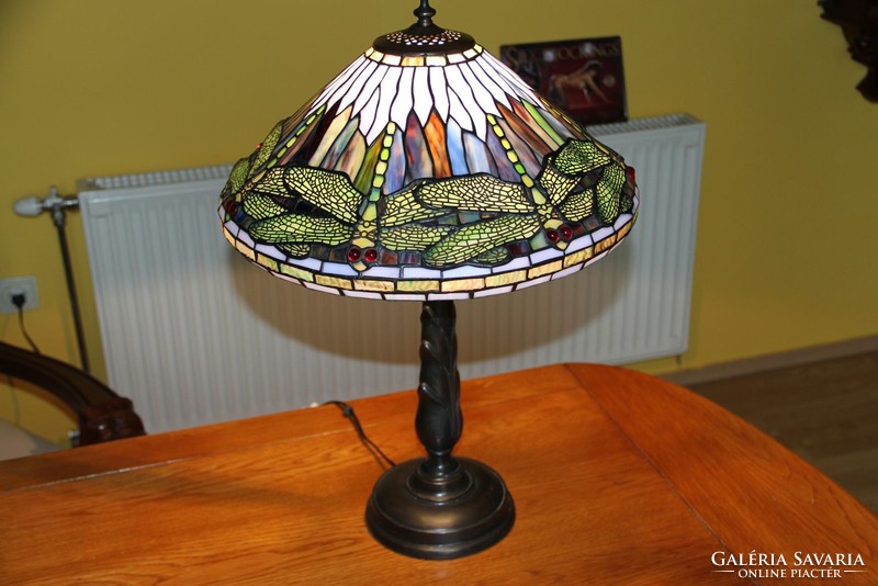 Tiffany szitakötős lámpa nehéz talppal, 60 cm