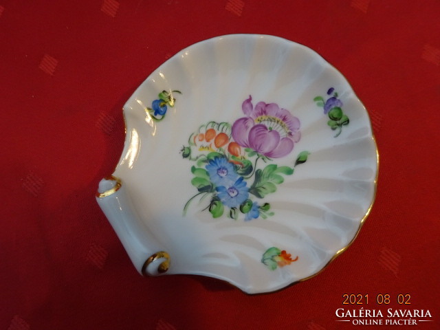 Herend porcelain, fan-shaped centerpiece with a colorful flower pattern. He has!