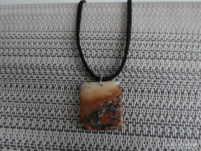Necklace with natural Maligano Jasper pendant. A nice mineral jewelry, from a Hungarian workshop.