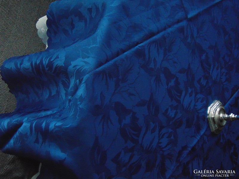 Wonderful royal blue silk paste tablecloth 134 x 158 cm! Rectangle