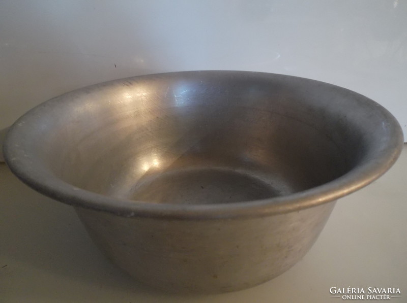 Bowl - indicated !!!! - 24 X 10 x cm - old - Austrian - perfect