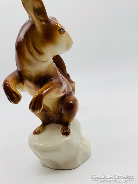 Royal Dux porcelán mókus - M595