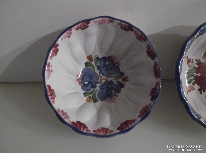 Bowl - 3 pcs - marked - hand - made - can also be hung on the wall - bowls - 10.5 x 4.5 cm - perfect