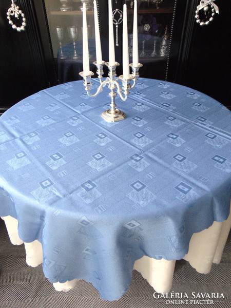 Elegáns kék selyemdamaszt asztalterítő 144 x 180 téglalap