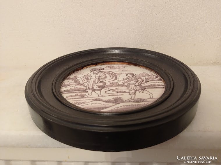 Antik delfti porcelán barna csempe kör alakú keretben törött 18. század    4360