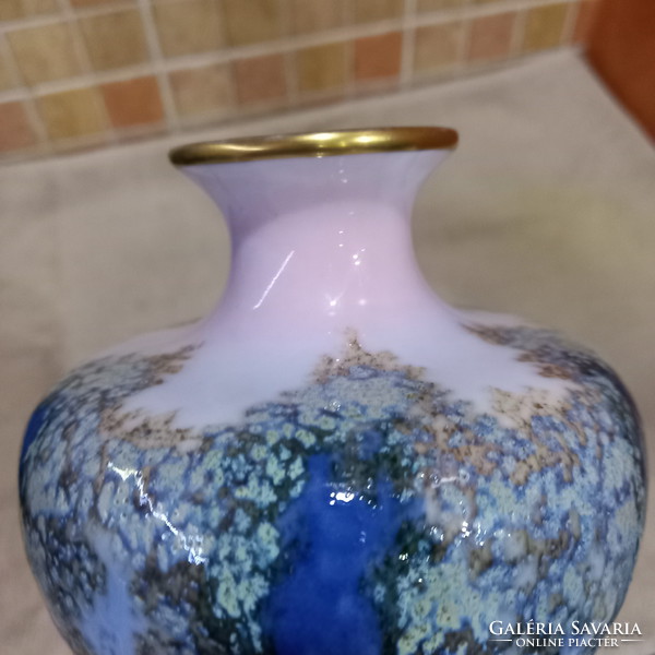Ens antique lava vase is a specialty