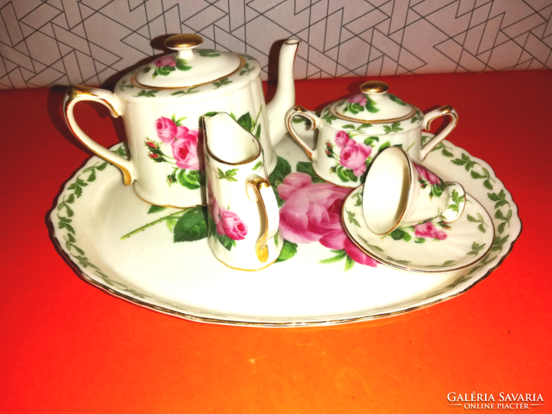 Rózsás porcelán mini teáskészlet tálcán