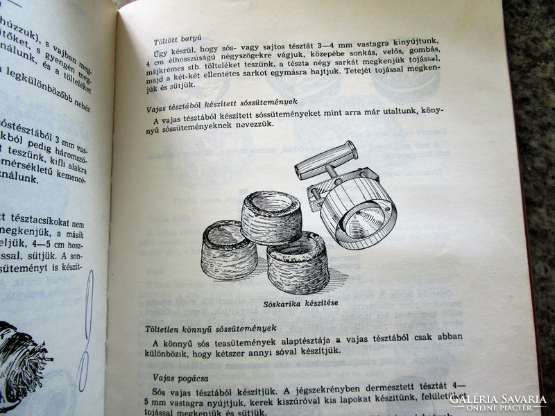 Ravasz László : Cukrászipari technológia 1964 SZAKÁCSKÖNYV CUKRÁSZ CUKRÁSZAT ALAPMŰ