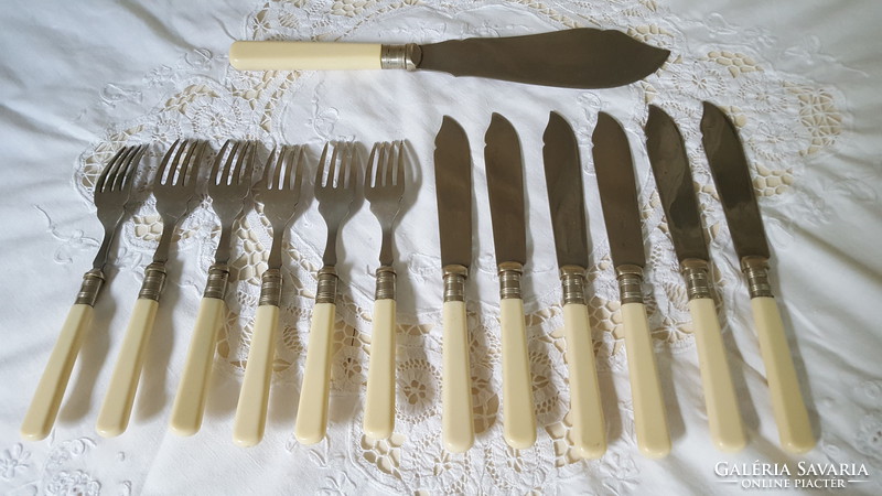 Antique, sheffield silver plated fish cutlery set