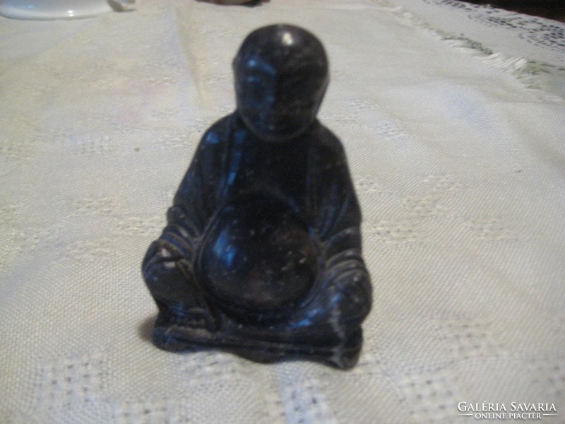 Budha , kézi , barna  zsírkő  faragás  , 60 x 82  mm