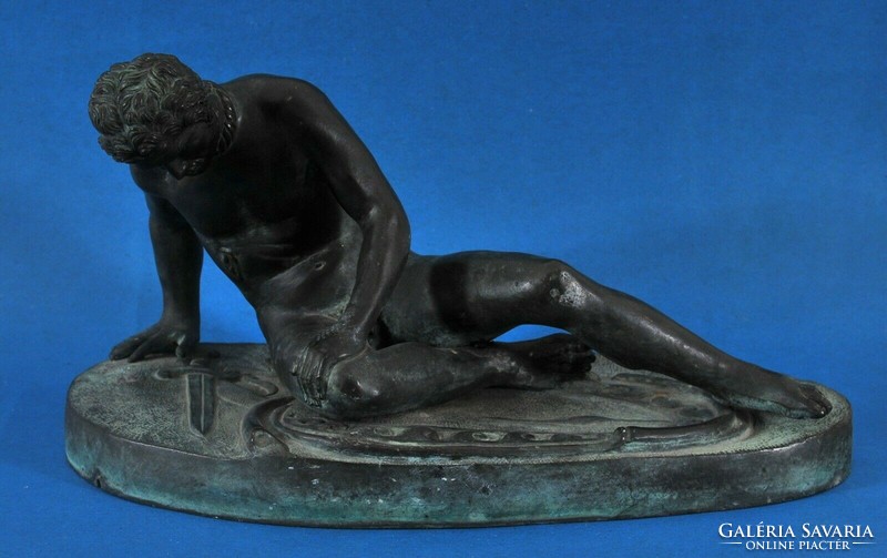 Egy haldokló Gladiátor, bronz asztali szobor