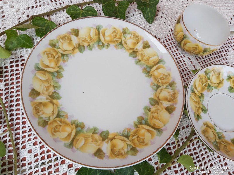 Gyönyörű Bavaria sárgarózsás rózsás Bavaria kávéscsésze trió szett Gyűjtői darab nosztalgia country