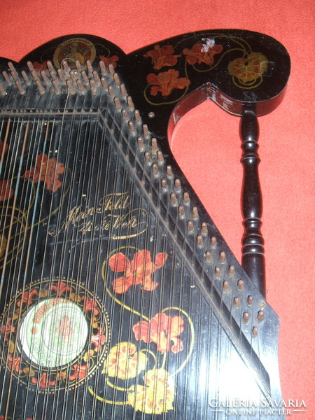 Múzeális   értékű  antik mandolin citera