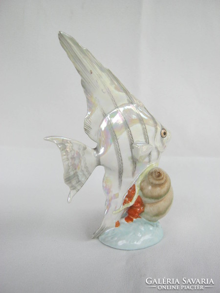 Kőbányai porcelán hal vitorláshal