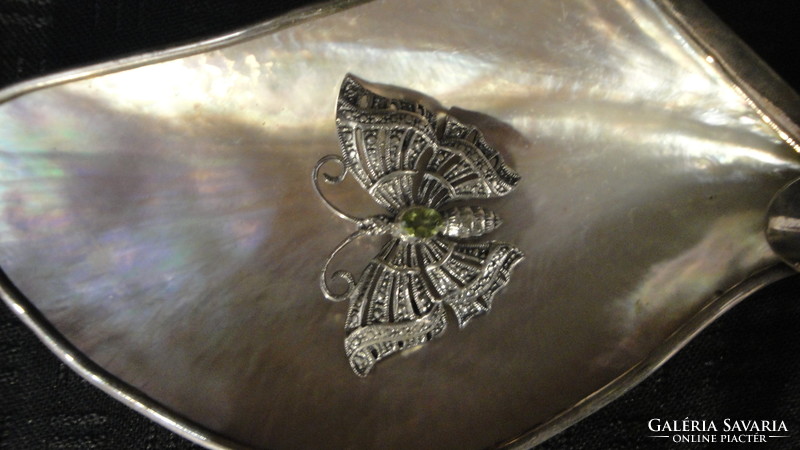 Indonéz, ezüst pillangó bross