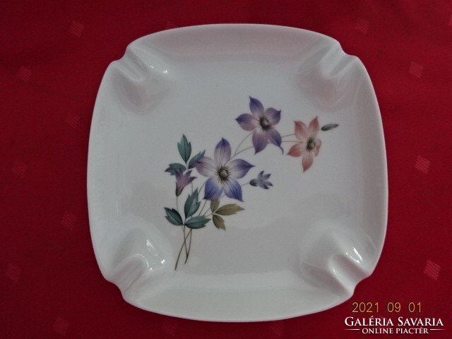 Hölóháza porcelain, floral ashtray, size 16.7 x 16.5 cm. He has!