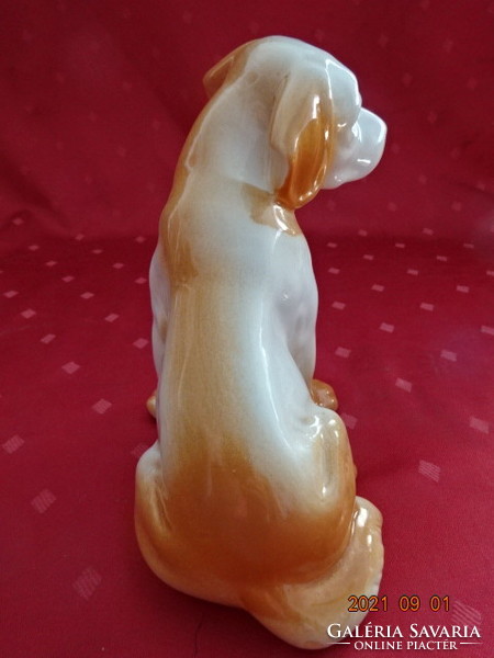 Orosz porcelán figura, zsemle színű kutya, magassága 15 cm, hossza 14 cm. Vanneki!