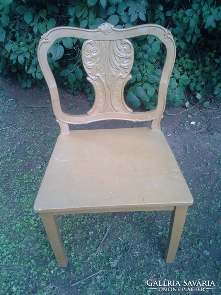 Baroque patterned, carved, huge wooden chair. Cheaper!