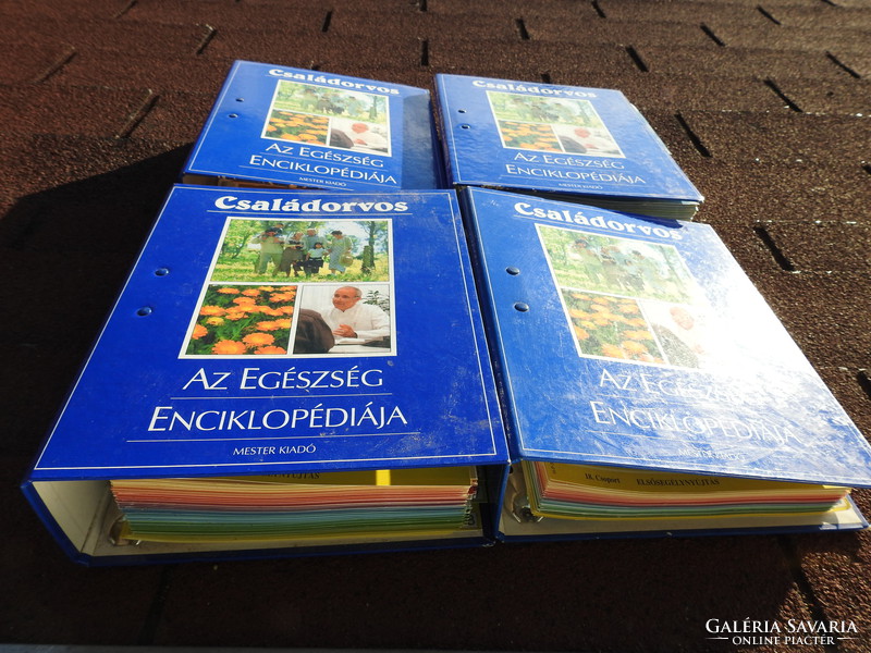 Családorvos  - Az egészség Enciklopédiája - 4 gyűrűs mappában