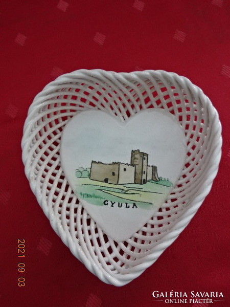 Bodrogkeresztúr glazed ceramic, hand-painted heart-shaped table centerpiece with wicker border. He has!