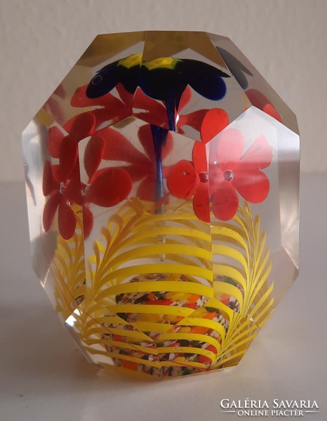 Retro leaf weight, polished crystal glass