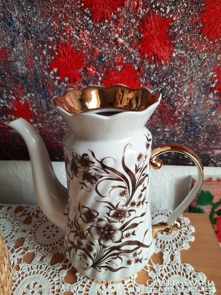 Korosten Soviet porcelain jug, thickly gilded + 2 pcs. Cake plate