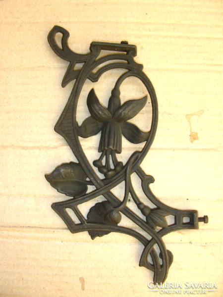 Art Nouveau kerosene lamp parts