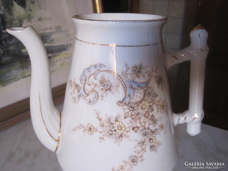 Antique teapot!