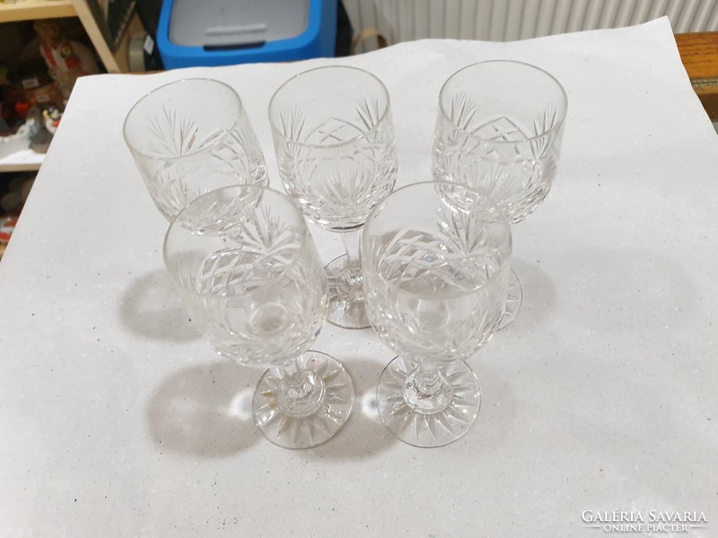 5 crystal glasses