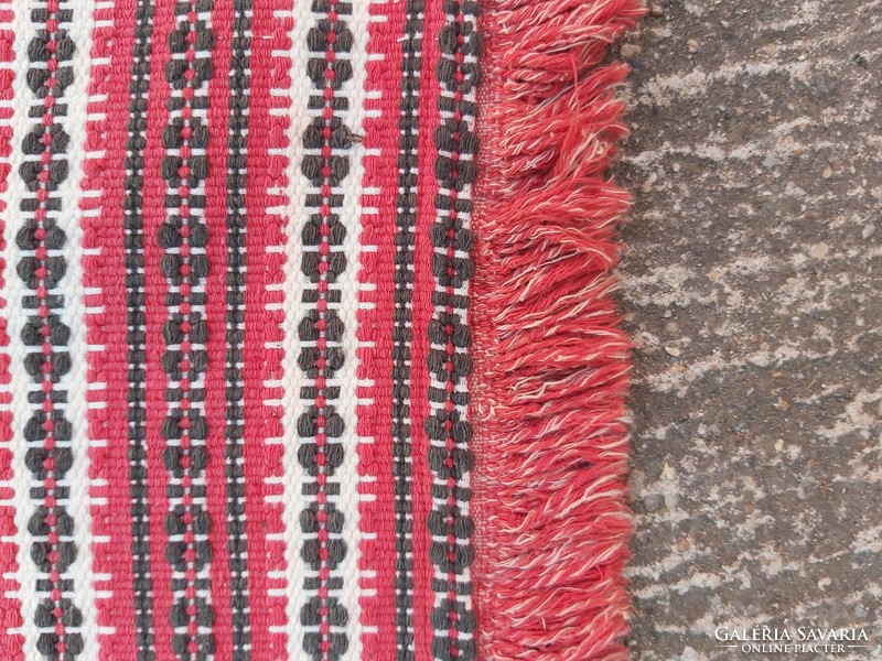 Piros falvédő falikárpit faliszőnyeg  szőnyeg Nosztalgia darab  falusi paraszti dekoráció