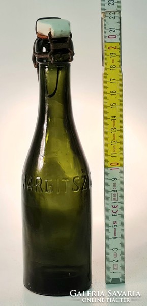 "Margitsziget" csatos kis zöld ásványvizes üveg (1906)