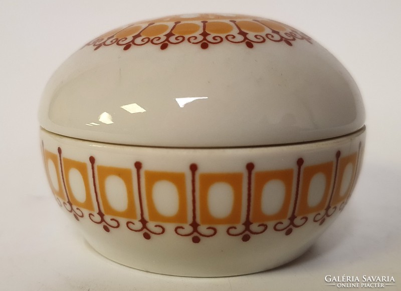 Great Plain porcelain, bonbonier, with folk retro pattern (cracked)