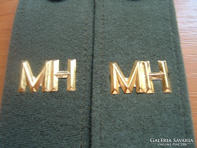 Mh sergeant shoulder plate outgoing alu. Star gold letter (musician) # + zs