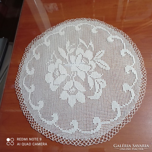 Light beige crochet lace tablecloth, 38.5 cm in diameter