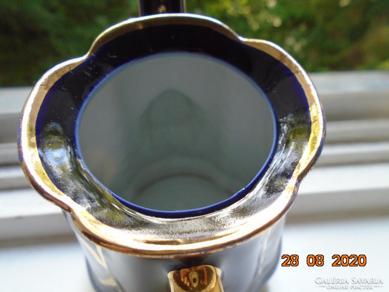 Kobalt opulensen aranyozott zsánerjelenetes karéjos kávé kiöntő