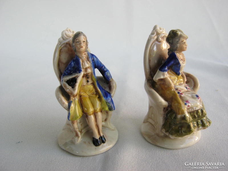 Altwien porcelán miniatűr barokk pár