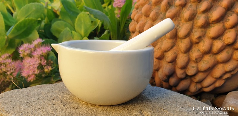 Zsolnay porcelain mortar and pestle