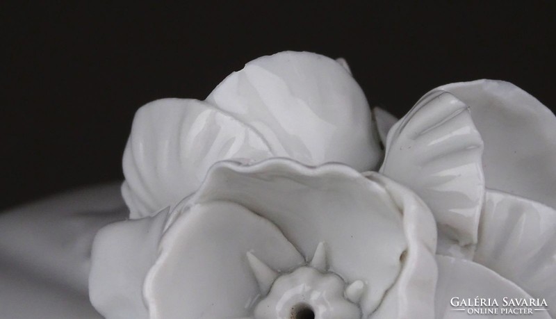 1D599 huge snow white Herend porcelain bonbonier