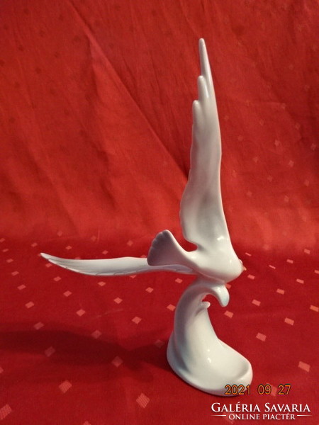 Hollóház porcelain figurine, hand-painted seagull, height 24 cm. He has!