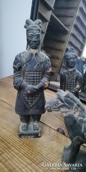 Kínai agyagkatonák, terrakotta katonák, ló figura ajándéktárgy