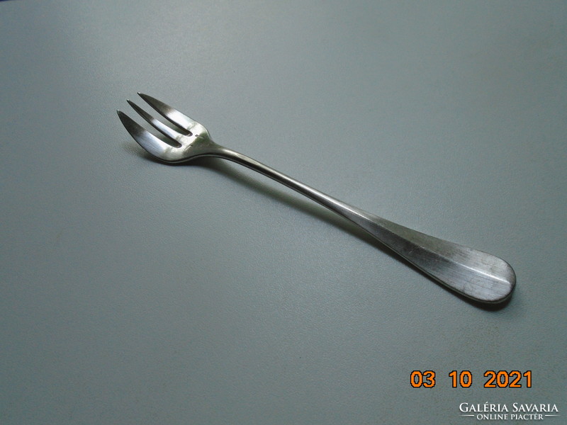 19. French French plate oyster fork metal blanc 1-ere with titre marking, unique numbering