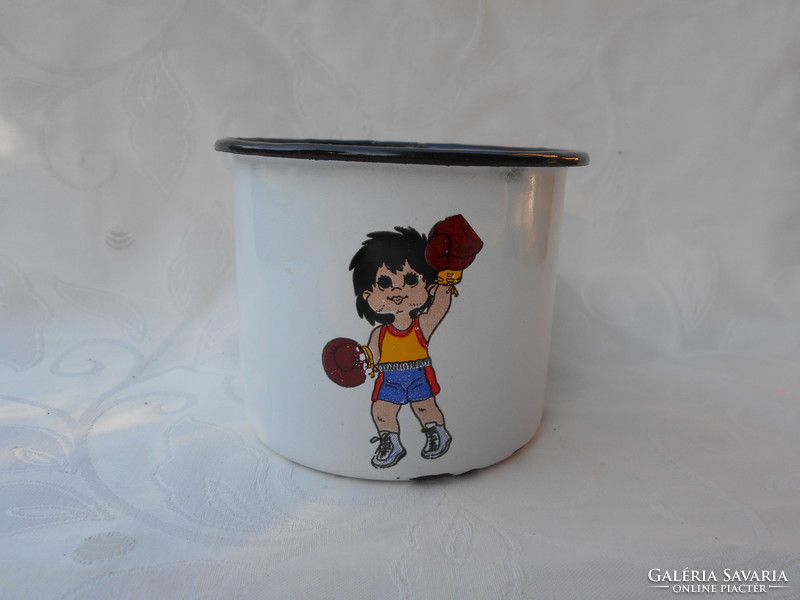 Enameled tin mug from Bonyhád with a little boxer boy