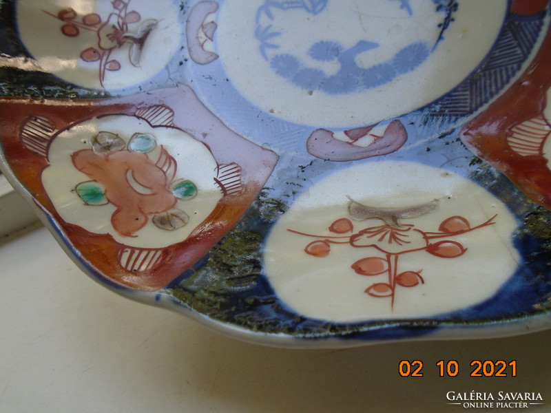 19.With hand-painted imari cobalt blue-iron red pattern, vegetable cobalt blue marking on the outer surface
