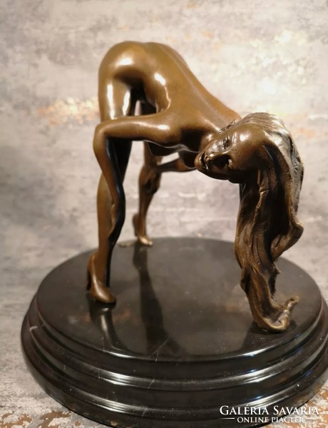 Erotic scene - bronze sculpture artwork