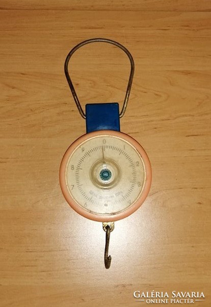 Old market bucket fish hanging scales (20/d)